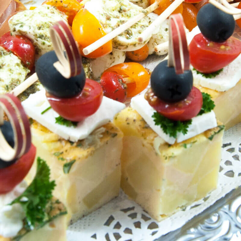 Tortilla „Español“ mit Schafskäse und Oliven